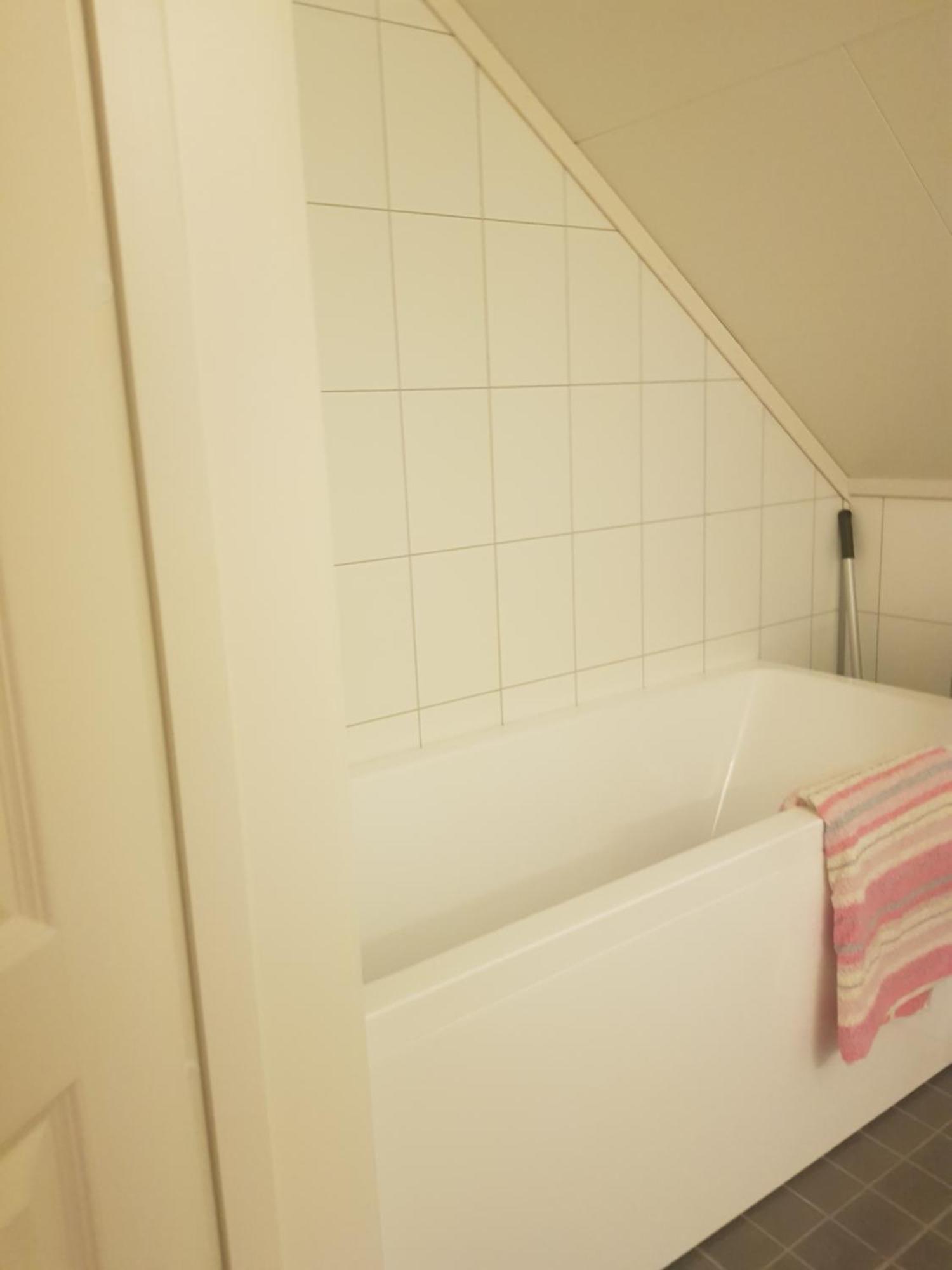 2 Bedrooms Apartment In Sommaroy Island Тромсе Номер фото